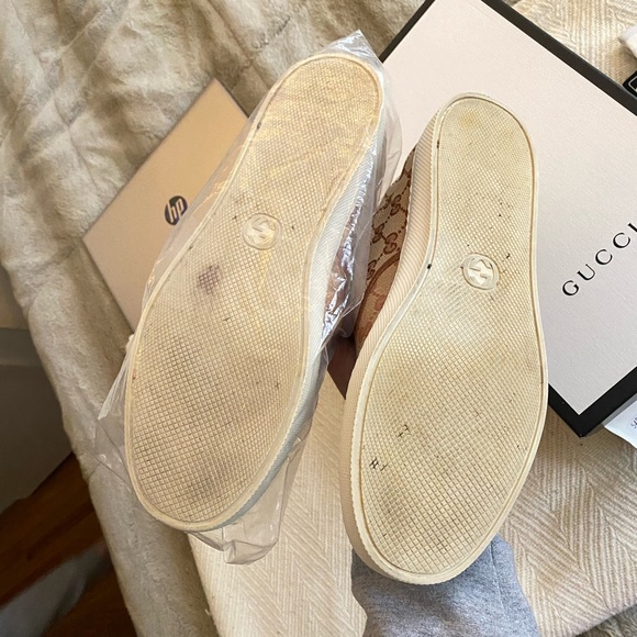 Gucci X MLB Collection Yankees Slip Ons - Picture 7 of 8